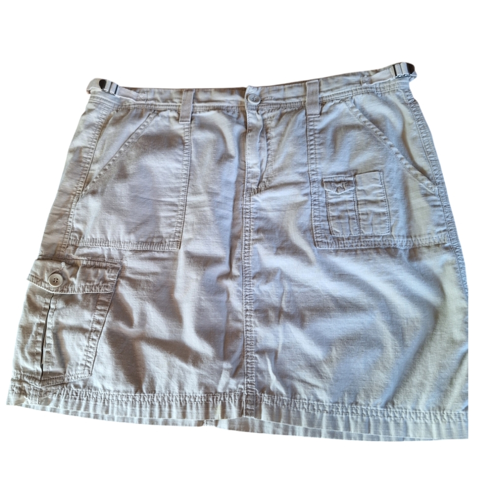 Calvin Klein Khaki Cream Cargo Skirt With Pockets - Womens Size 12